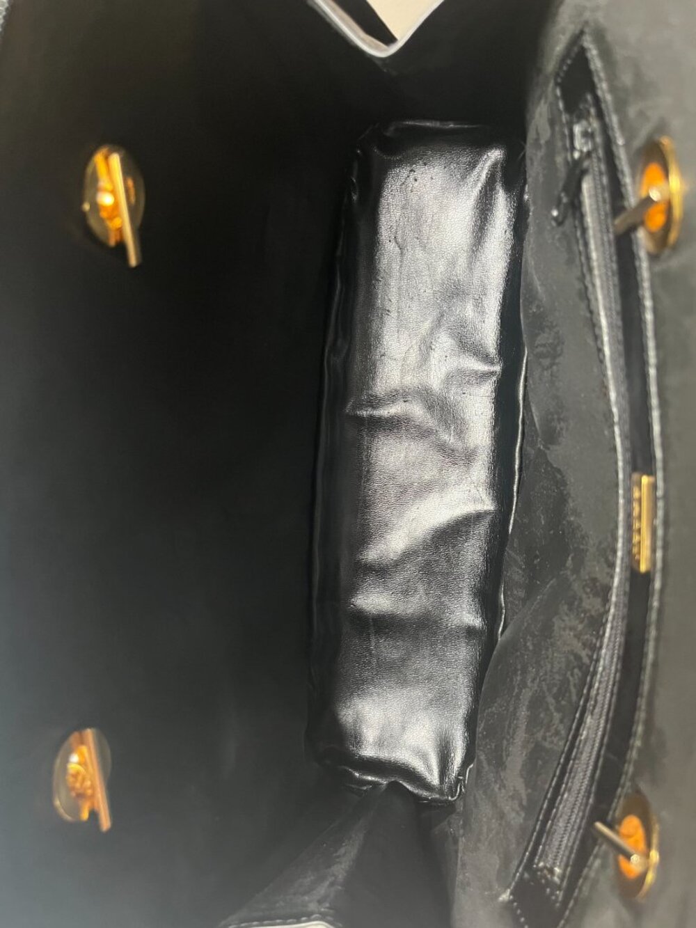 Bally Black Leather Dome Gold Chain Vintage Shoulder Bag - Picture 12 of 13